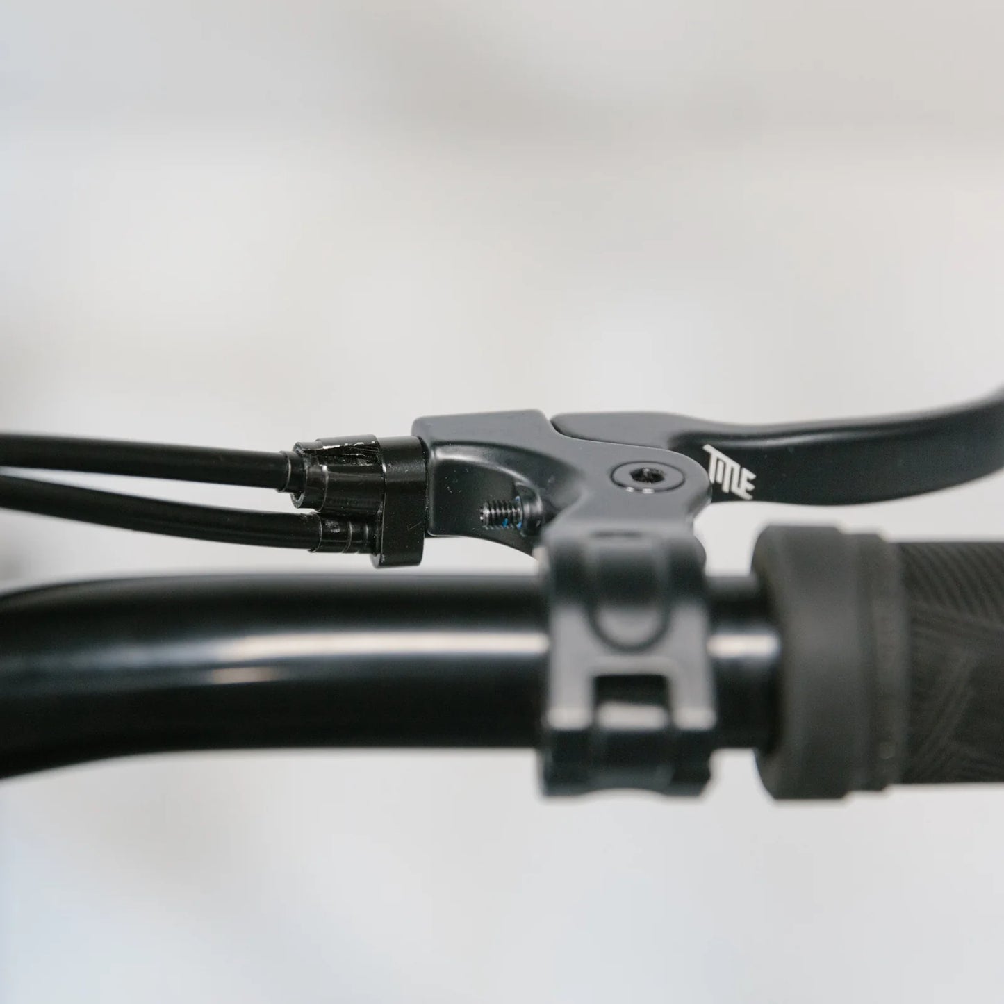 Title G1 Gyro Cables - Black