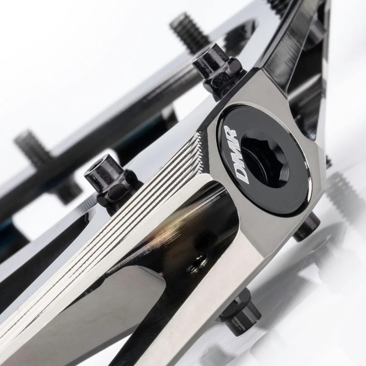 DMR Vault Flat Pedal - Black Chrome