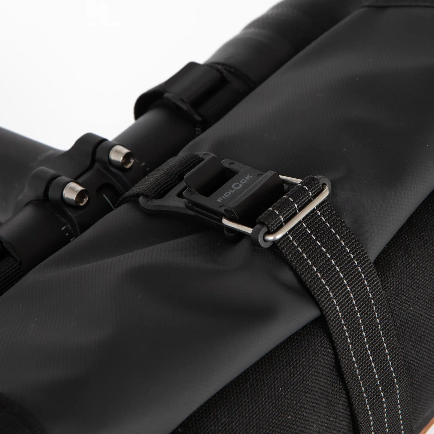 RESTRAP ROLLTOP CANISTER BAR BAG (4L)