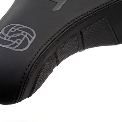 Gusset S2 DJ Pivotal Saddle - Black